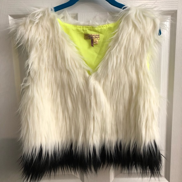 princess vera wang Jackets & Blazers - Princess Vera Wang Fur Vest
